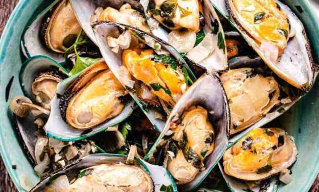 How to Cook Mussels Italian Style – A Delicious Seafood Recipe