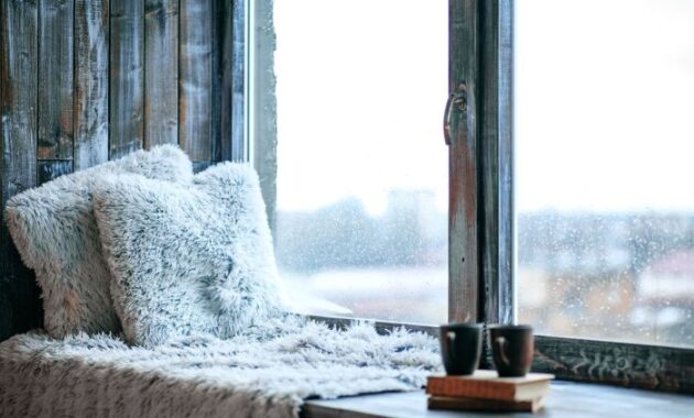 How to Decorate a Big Window Sill with Style and Elegance